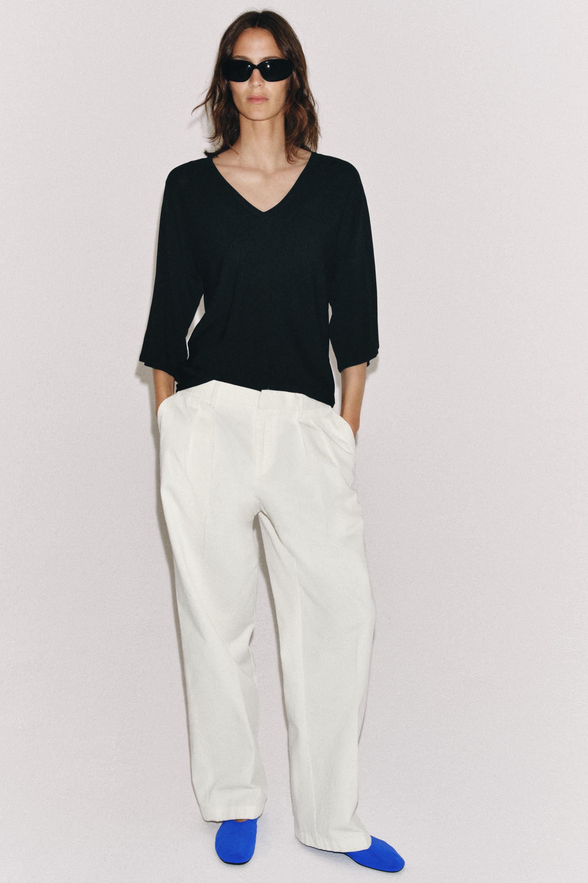FLOWY V-NECK KNIT JUMPER